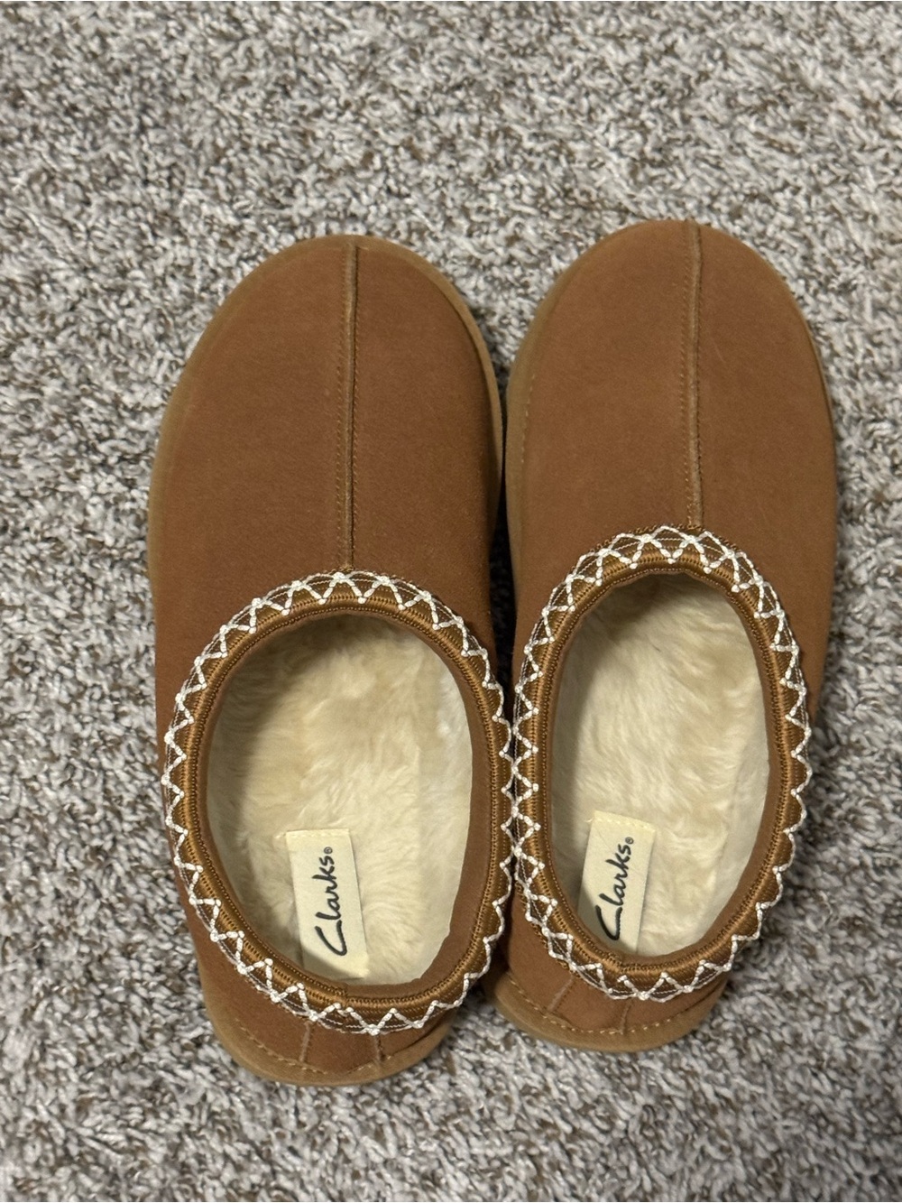 Clarks Women's Brown Slip-On Real Leather on Top Faux-Fur Lined Slippers